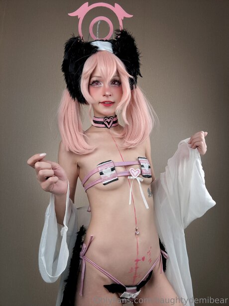 Naughtydemibear sexy actress pictures