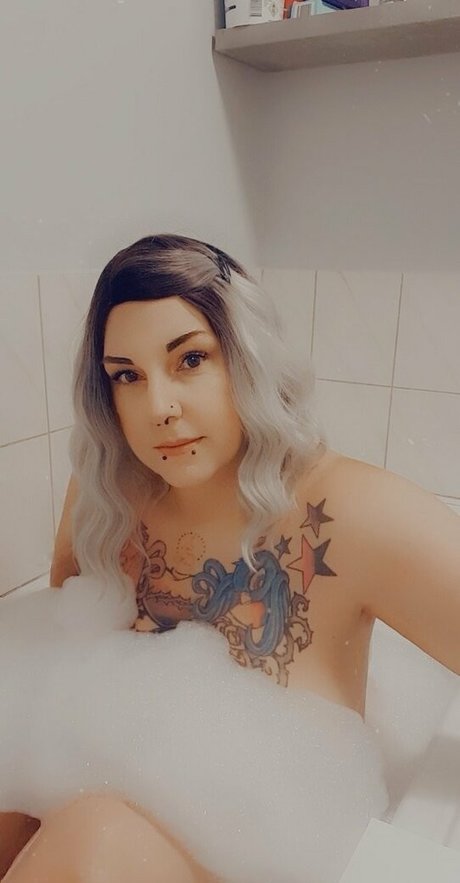 therealmisskat pornstar naked img