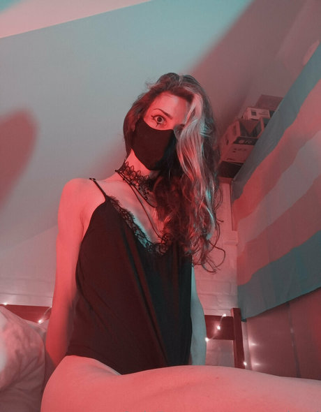 yona ghoul model nude photo