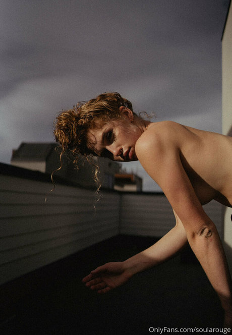 soularouge model high quality pics