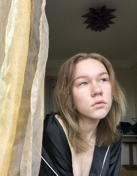 milashka420 hot actress photo