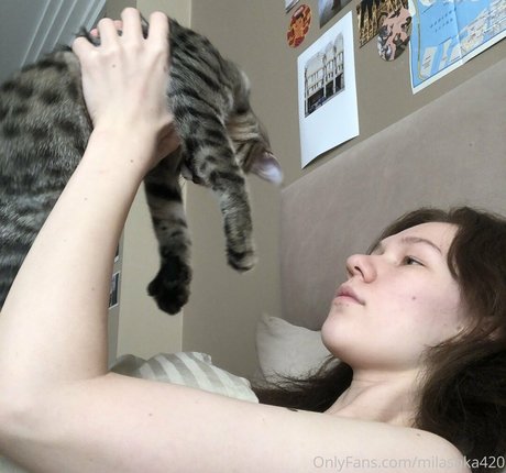 milashka420 naked star photos