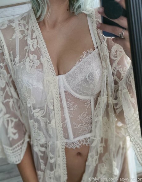 lacywindsor free star galleries