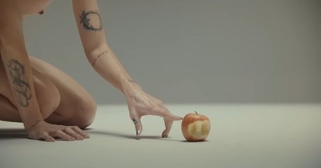 Lynn Gvnn adult model archive