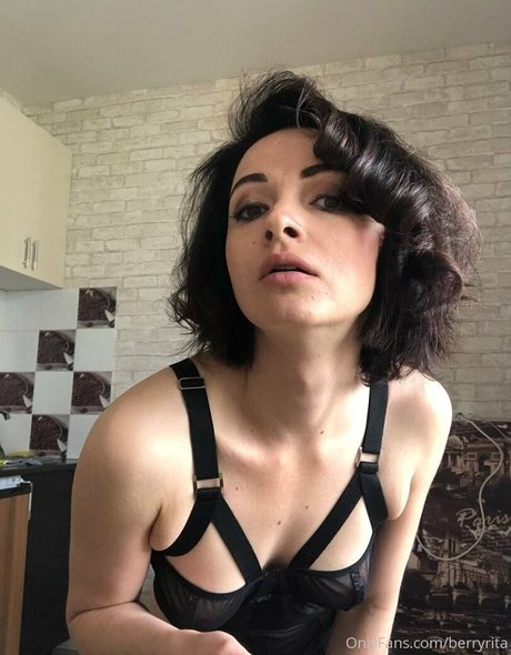 berryrita naked pornstar photo