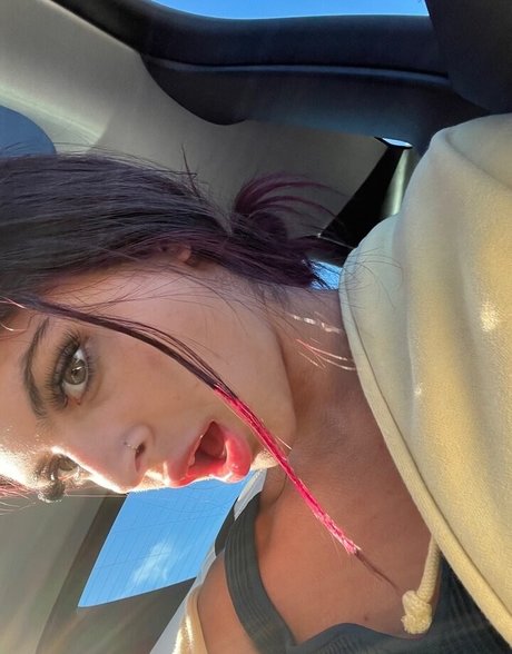 kendrathomas18 adult actress photos