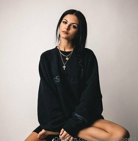 kendrathomas18 model naked img