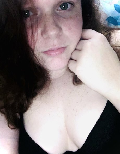 peachyly top model pics