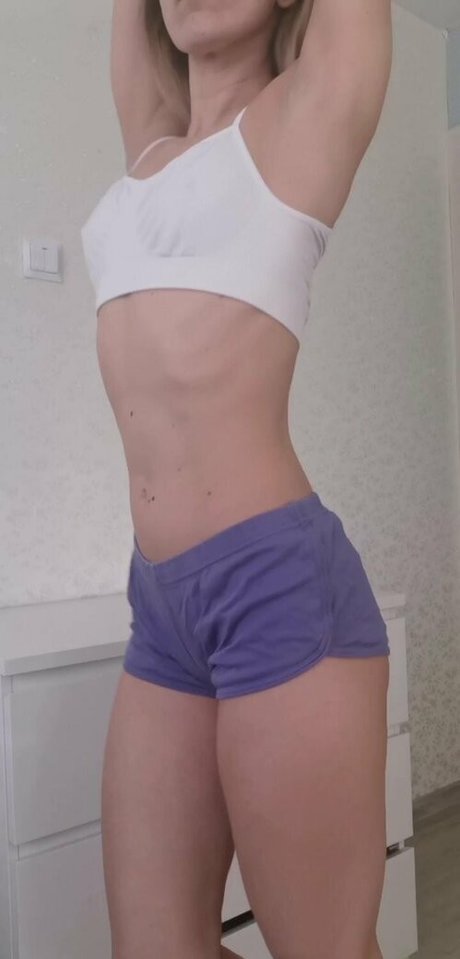 yanajuicy perfect model pics