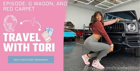 travelwithtori hot star image
