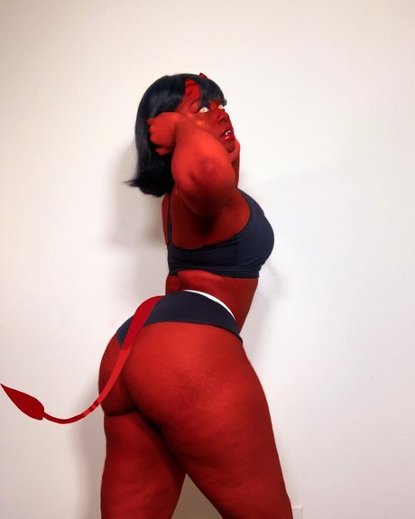 Maibunnii exclusive pornstar picture