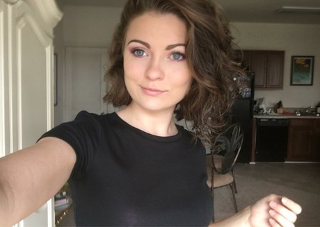 Savannah Small pornstar art images