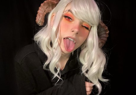 Ghoulrunnings nude star pic