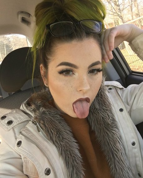 Ghoulrunnings free actress pics