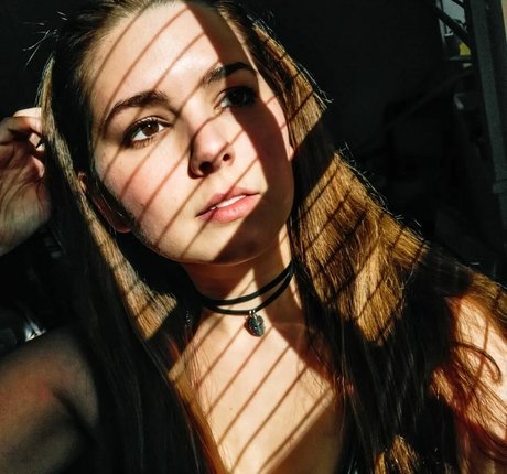 KatyRose9 naked star img