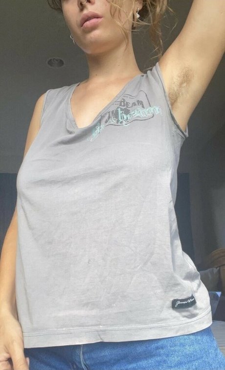 Maddii Sutton pretty pornstar photos