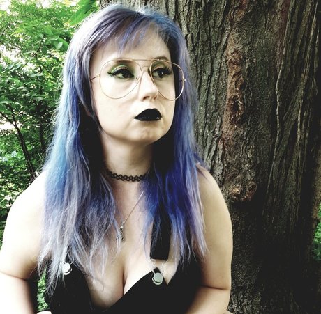 freeknockers420 beautiful actress images