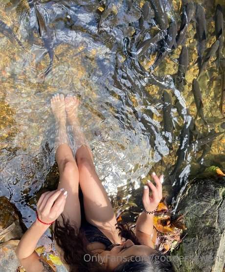 goddessgwens free model photo