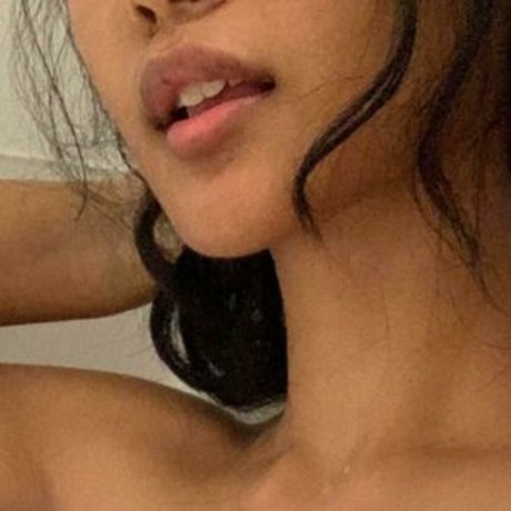 ellielelliewellie pornstar xxx pic