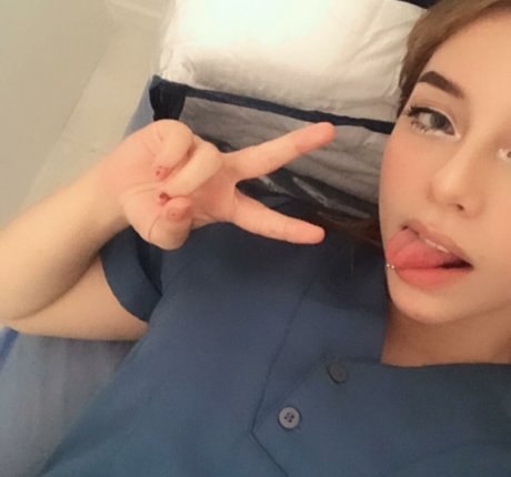 karentarazona10 95 pornstar erotic gallery