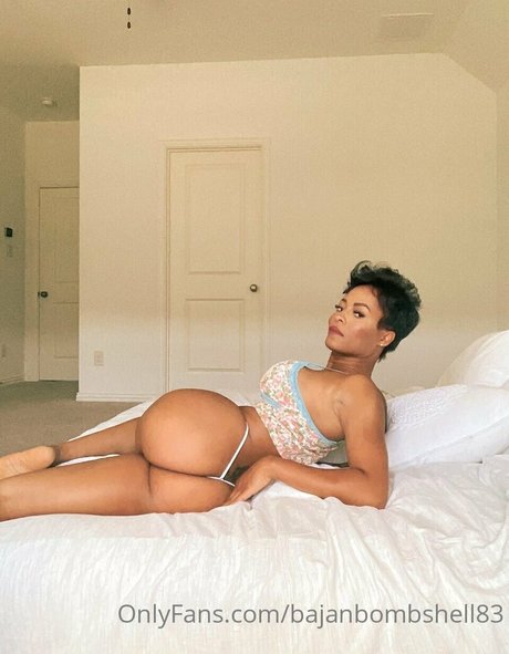 Kristal Marshall beautiful star archive