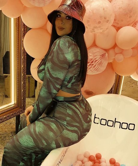 Holly Marston exclusive pornstar pictures