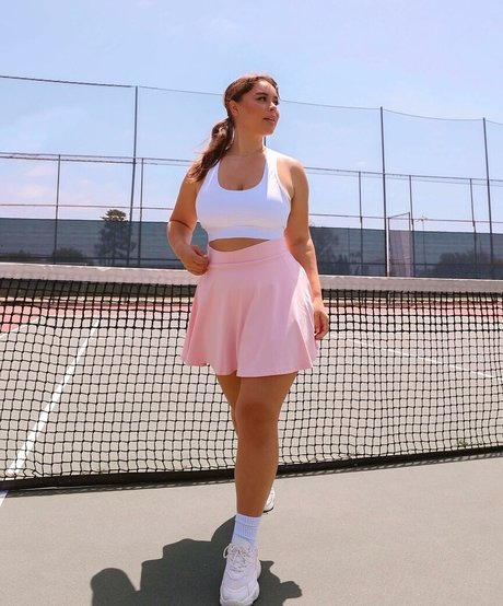 Venezia Cruz star top pictures