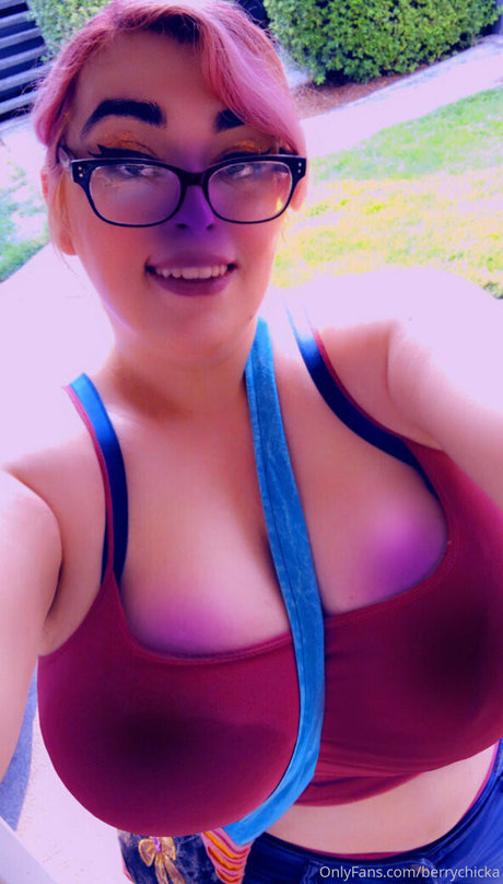 berrychicka pretty model pic