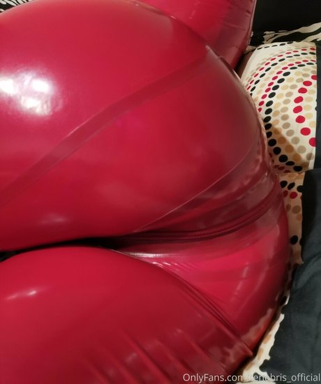 tnebris official pretty pornstar pics