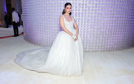 Alia Bhatt xxx actress photos