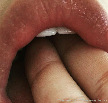 curvaceous barbie star images