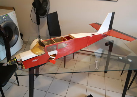 avrilvixxxen model nude archive