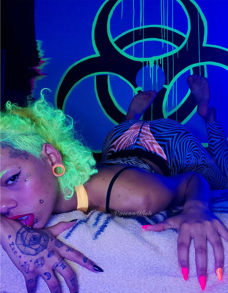 poisonwish star hot pic