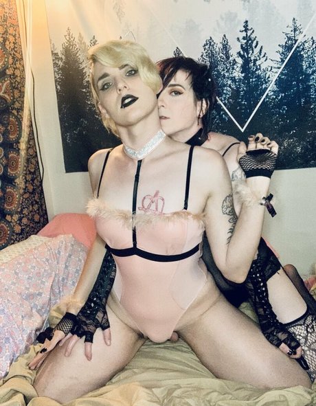 tskaelamoon model nudes pics