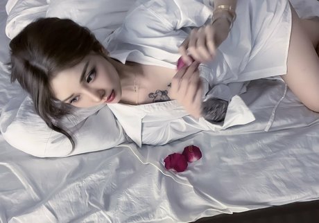 kiligkira nudes model pics