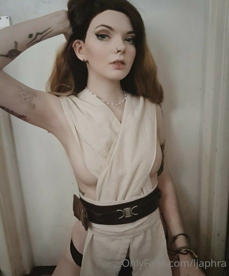 LouiseJulie actress pics