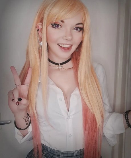 LouiseJulie pretty pornstar img