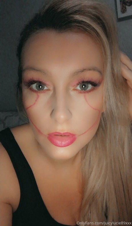 juicylucie89xxx exclusive star galleries