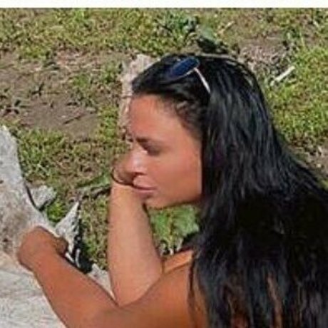 Desdearmon_ high quality actress photo