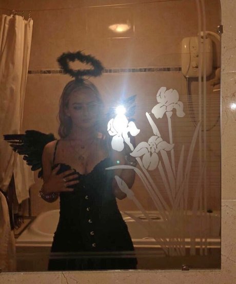 Aiobhin star beautiful galleries