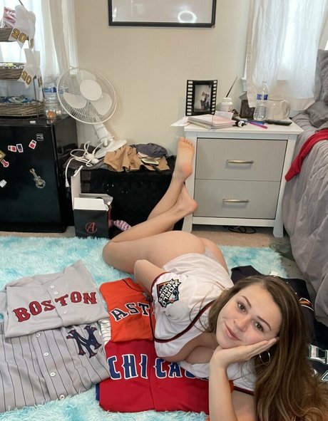 shemale handjob onlyfans art naked pics