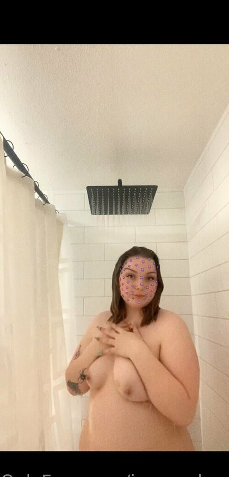 janessaburton high quality model img