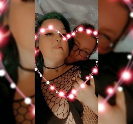 bbwstonerdoll pornstar art pic