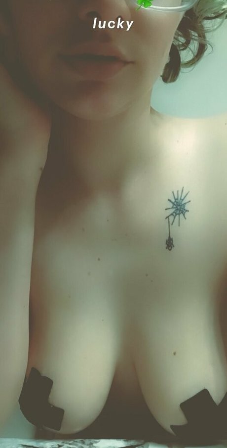 humpday addams star beautiful pic