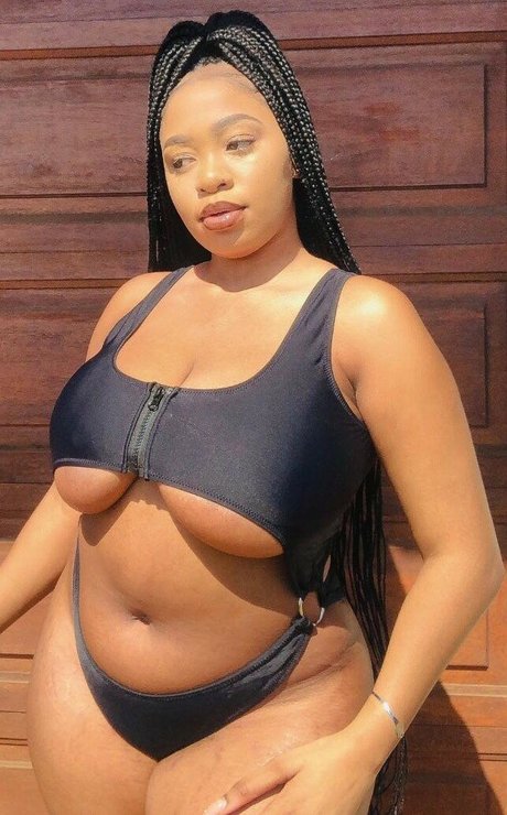Bassiemok naked actress photos