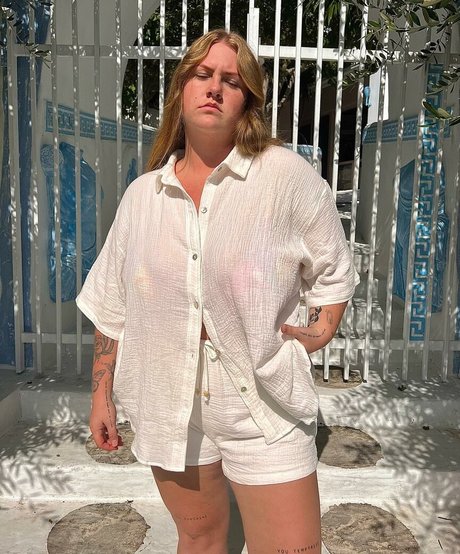 chynna erotic pornstar photos