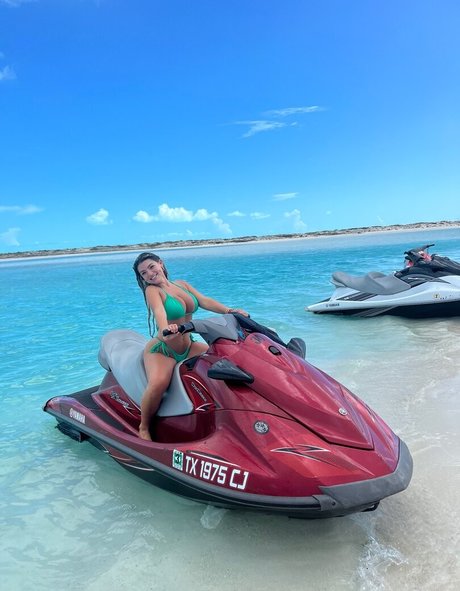 hard fuck onlyfans pornographic image