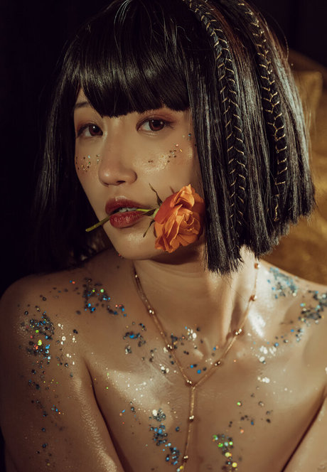 YunX1X1 star nice picture