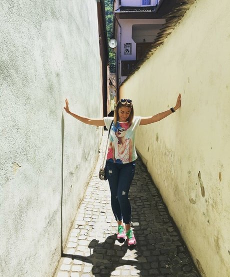 Andreea Ungur star perfect images