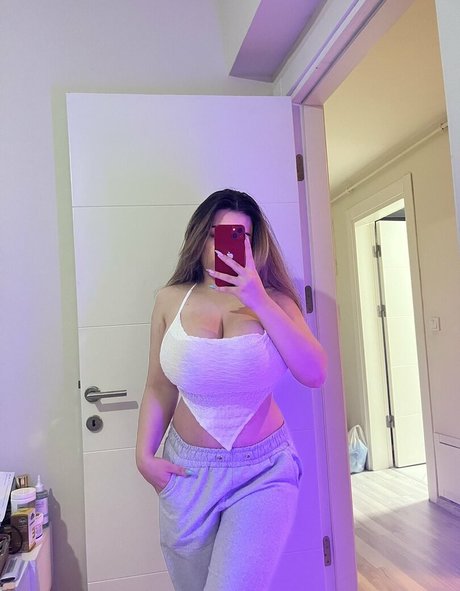 naturabody pornstar adult image